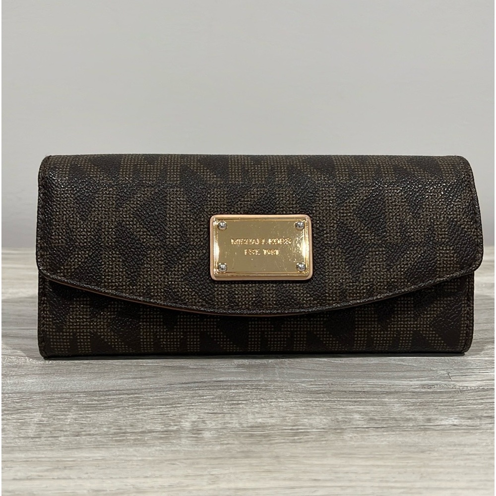 🤎Michael Kors Logo Front Snap Long Wallet